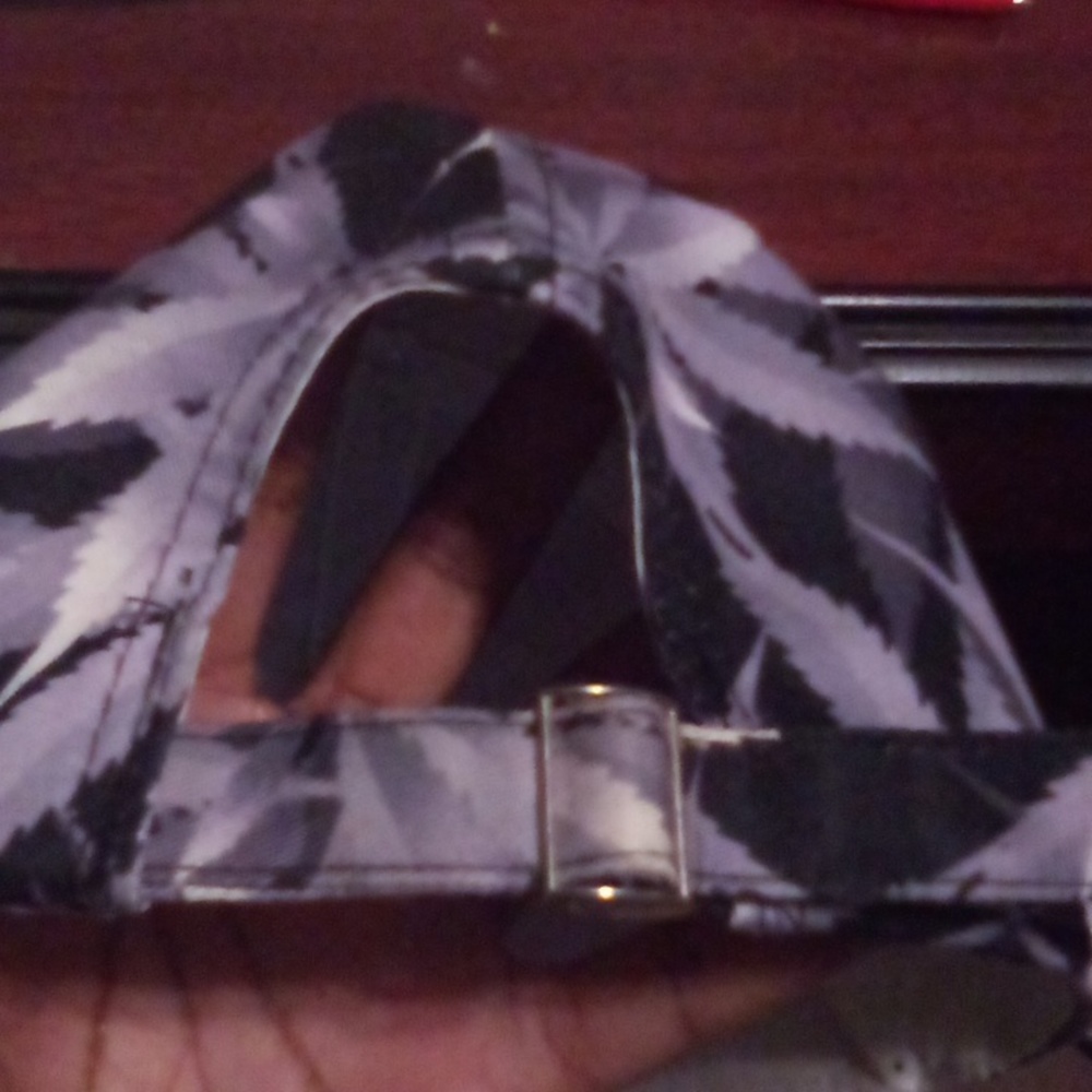Baseball cap - Picture 2 of 2